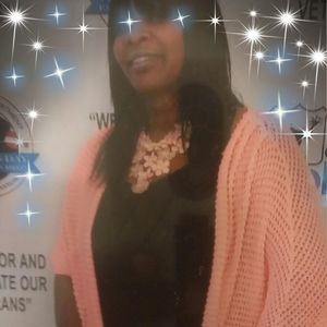 Meet your Posher, Sandra